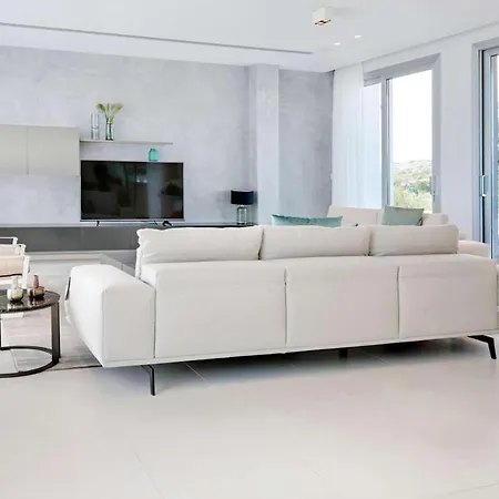 Shore Villa *